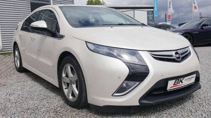 Opel Ampera 2012