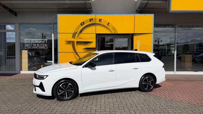 Opel Astra 2025