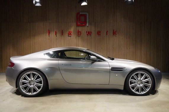 Aston Martin Vantage 2008