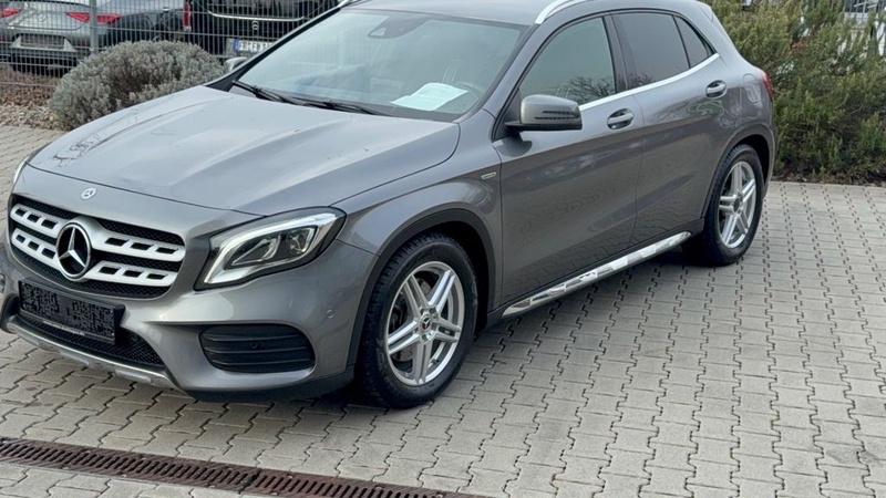 Mercedes-Benz GLA-Class