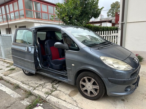 Peugeot 1007 2007