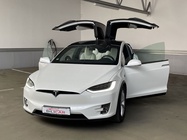 Tesla Model X 2018