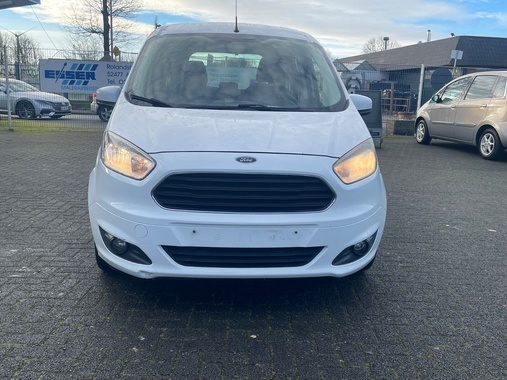 Ford Tourneo Courier 2015