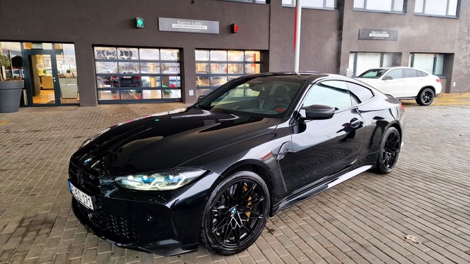 BMW M4 2023