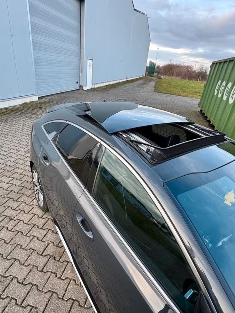 Kia pro cee'd / ProCeed