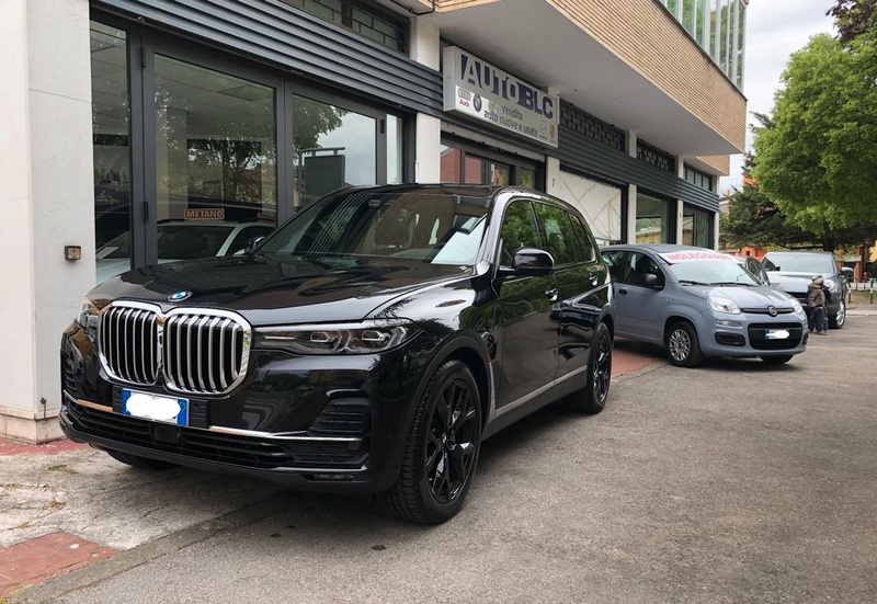 BMW X7