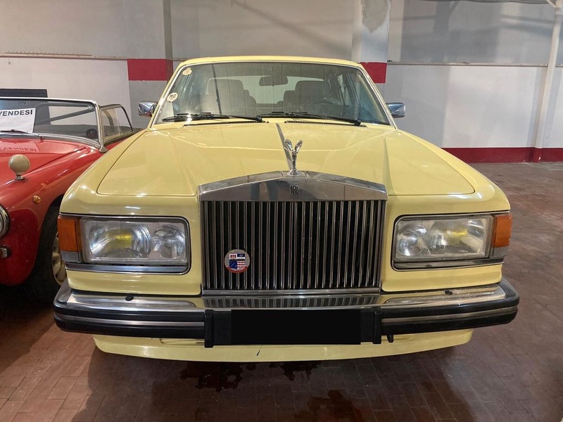 Rolls-Royce Silver Spirit
