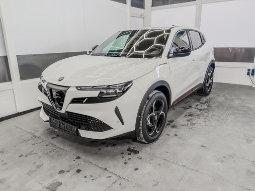 Alfa Romeo Junior 2026