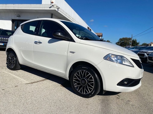Lancia Ypsilon 2019