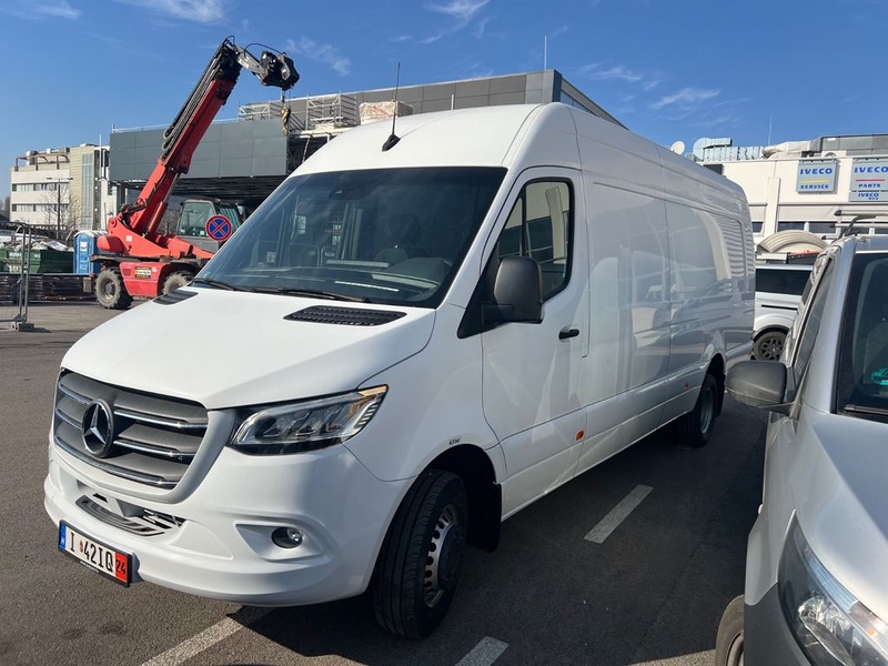 Mercedes-Benz Sprinter
