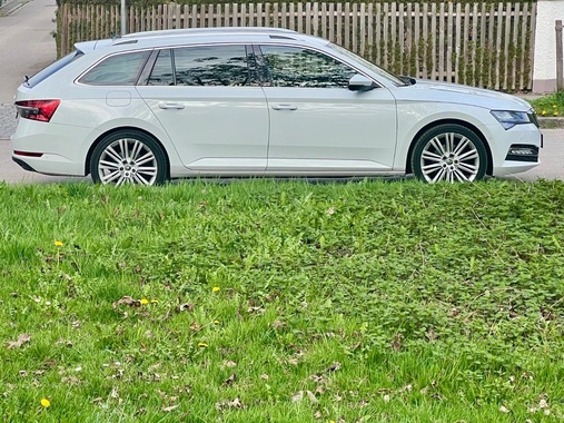 Skoda Superb 2022