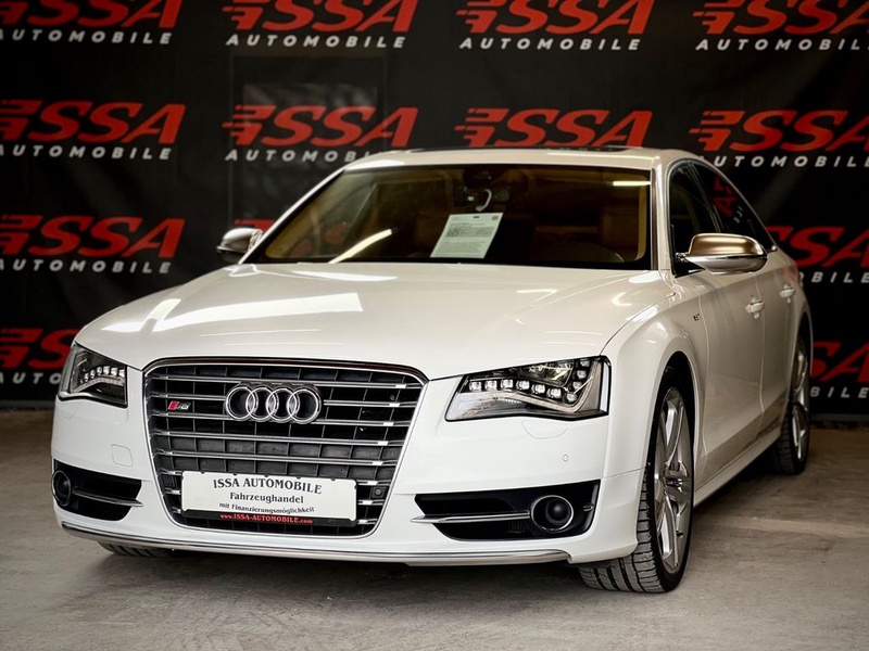 Audi S8