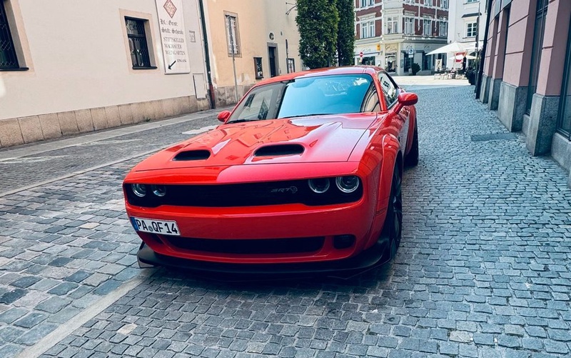 Dodge Challenger