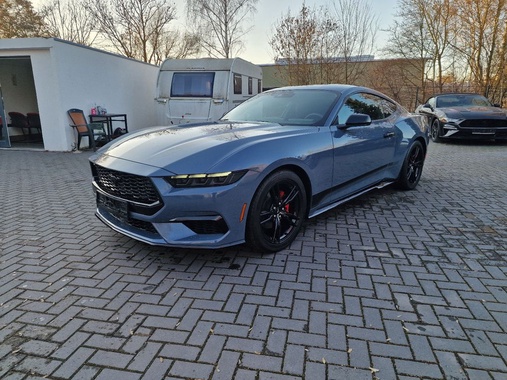 Ford Mustang 2024