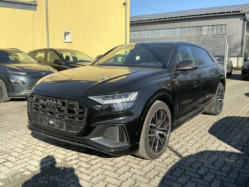 Audi Q8
