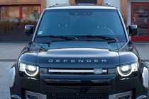 Land Rover Defender 2024