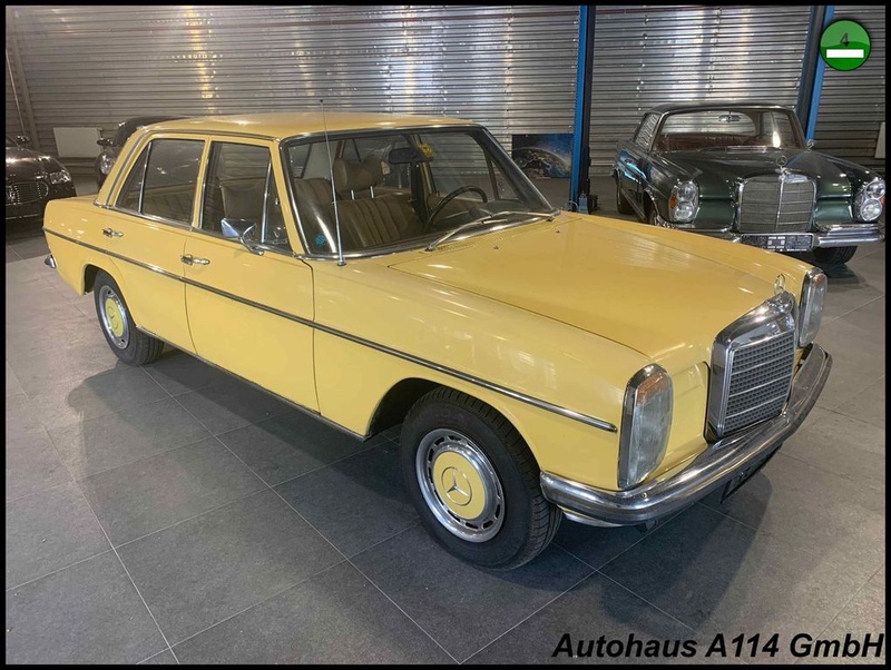 Mercedes-Benz 220