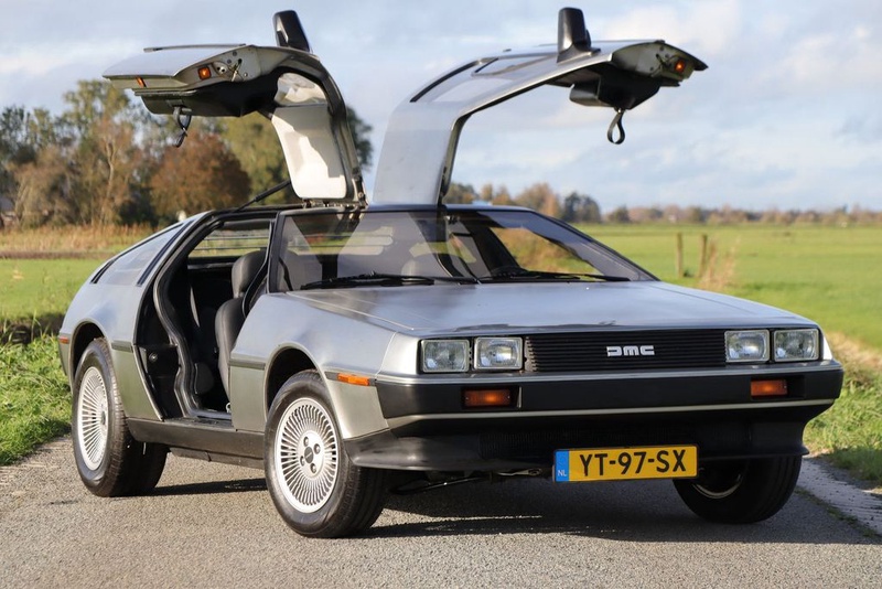 DeLorean DMC-12