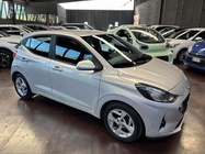 Hyundai i10 2022