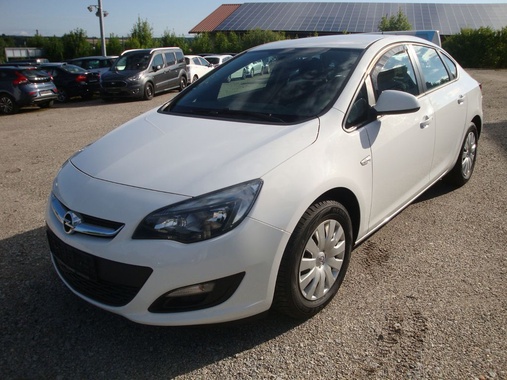 Opel Astra 2015