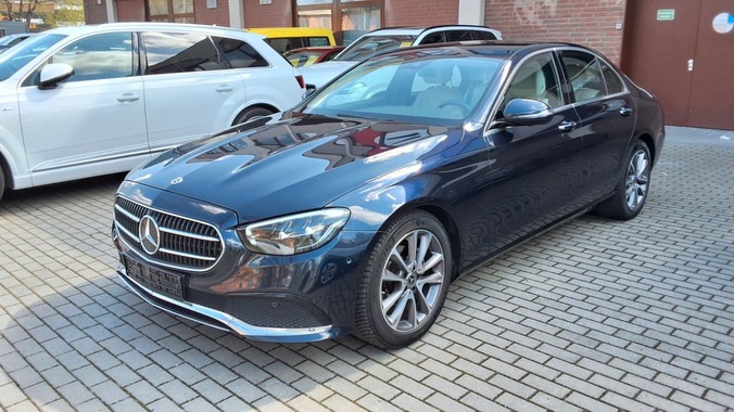 Mercedes-Benz E-Class 2022
