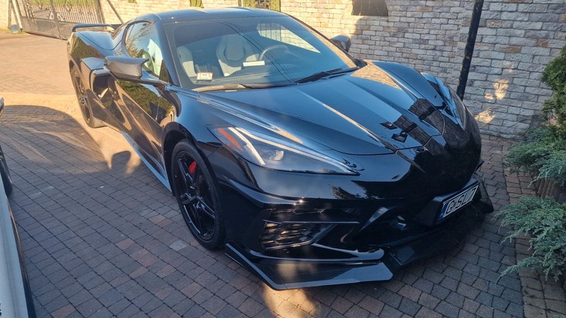 Corvette C8