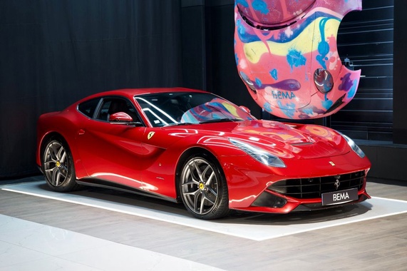 Ferrari F12 2015