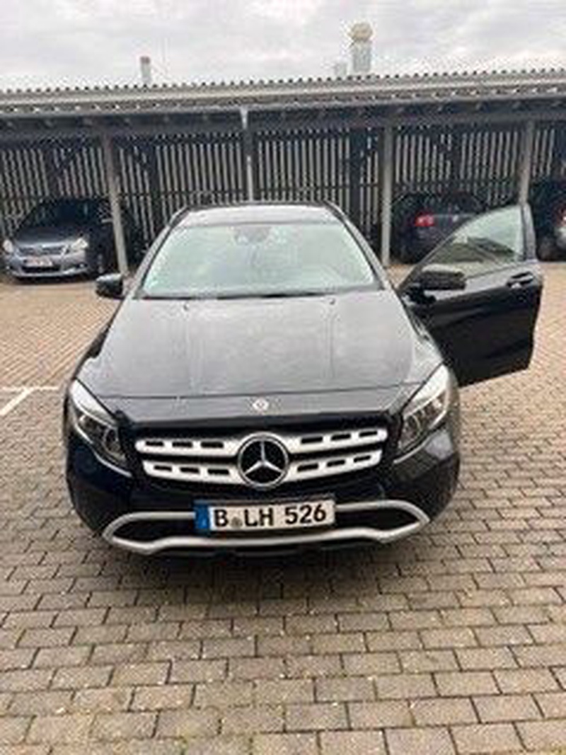 Mercedes-Benz GLA-Class