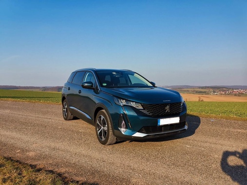 Peugeot 5008 2021