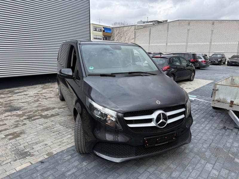Mercedes-Benz V-Class