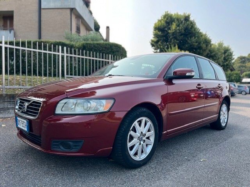 Volvo V50