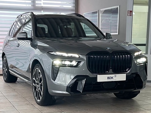 BMW X7 2023