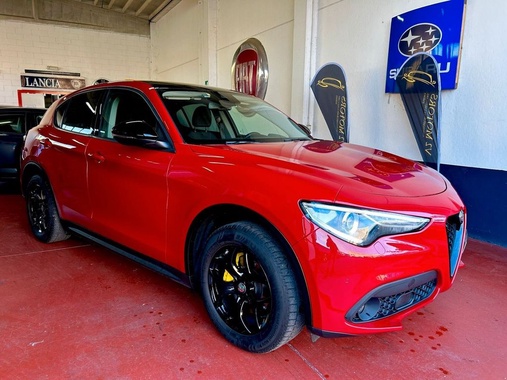 Alfa Romeo Stelvio 2021