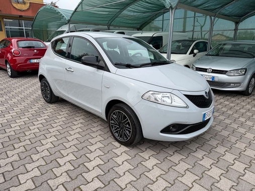 Lancia Ypsilon 2021
