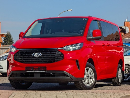Ford Tourneo Custom 2025