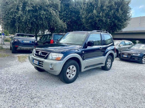 Mitsubishi Pajero 2003
