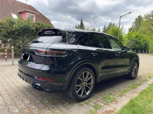 Porsche Cayenne 2022