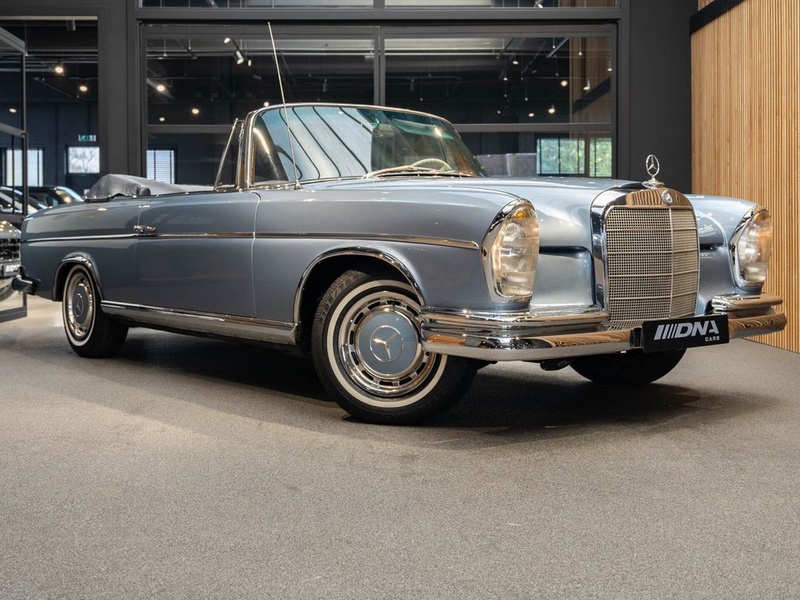 Mercedes-Benz 300