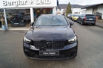 Volvo XC40 2025
