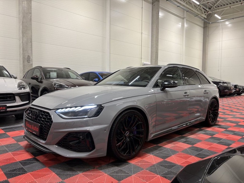 Audi RS4