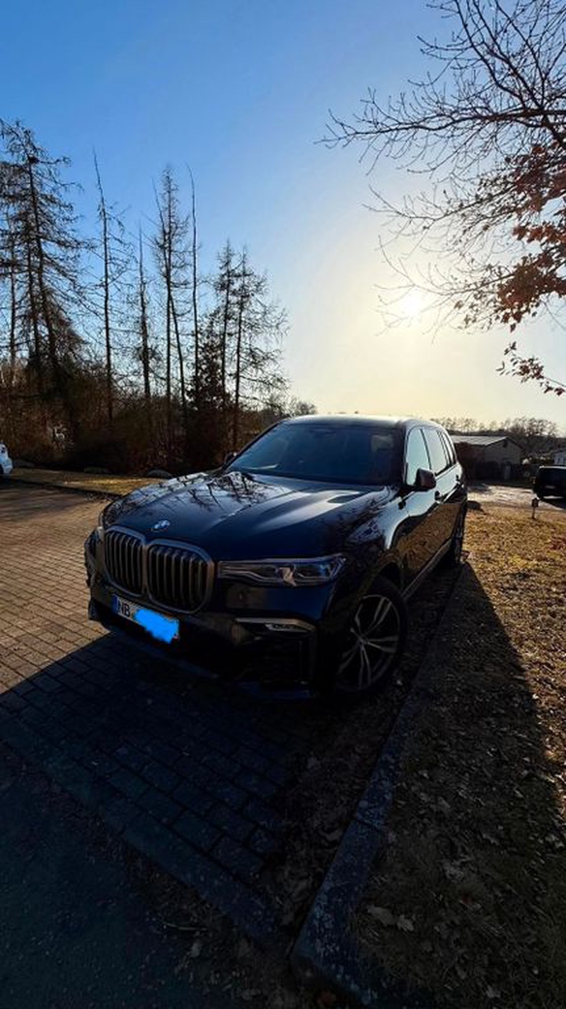 BMW X7