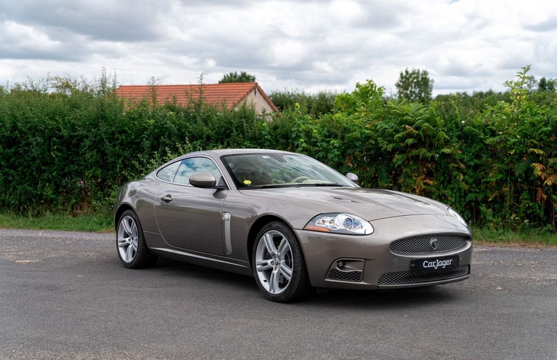 Jaguar XKR