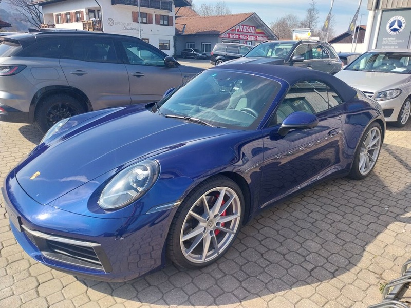 Porsche 992
