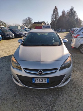 Opel Astra 2015