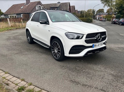 Mercedes-Benz GLE-Class 2021