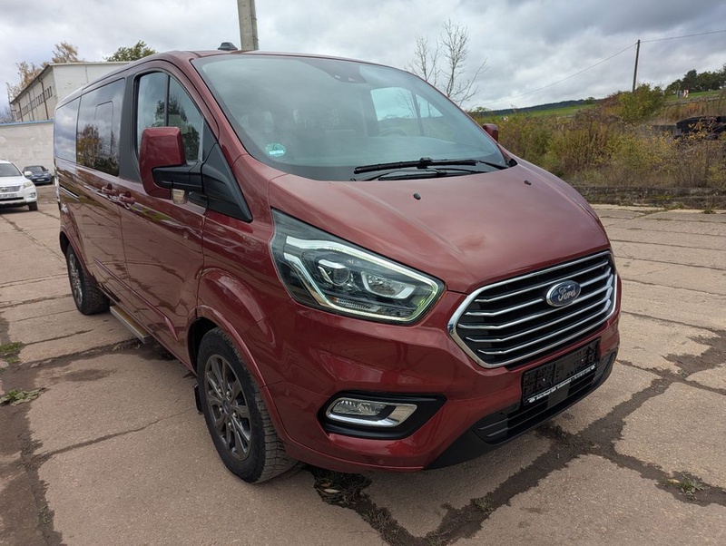 Ford Tourneo Custom