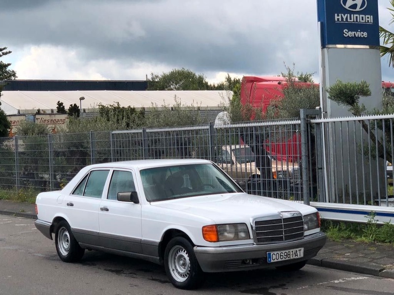 Mercedes-Benz 260