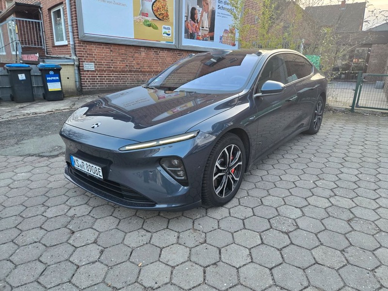 NIO ET7