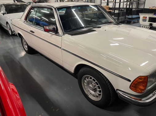 Mercedes-Benz 280 1982