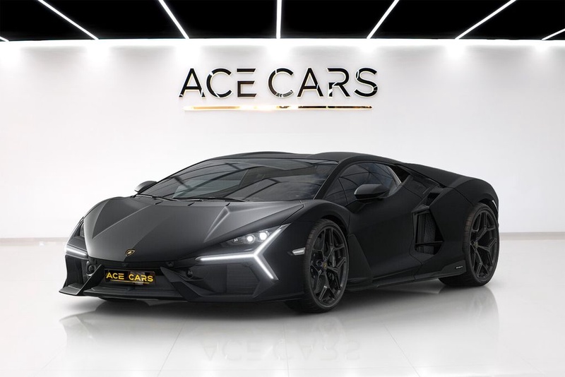 Lamborghini Revuelto